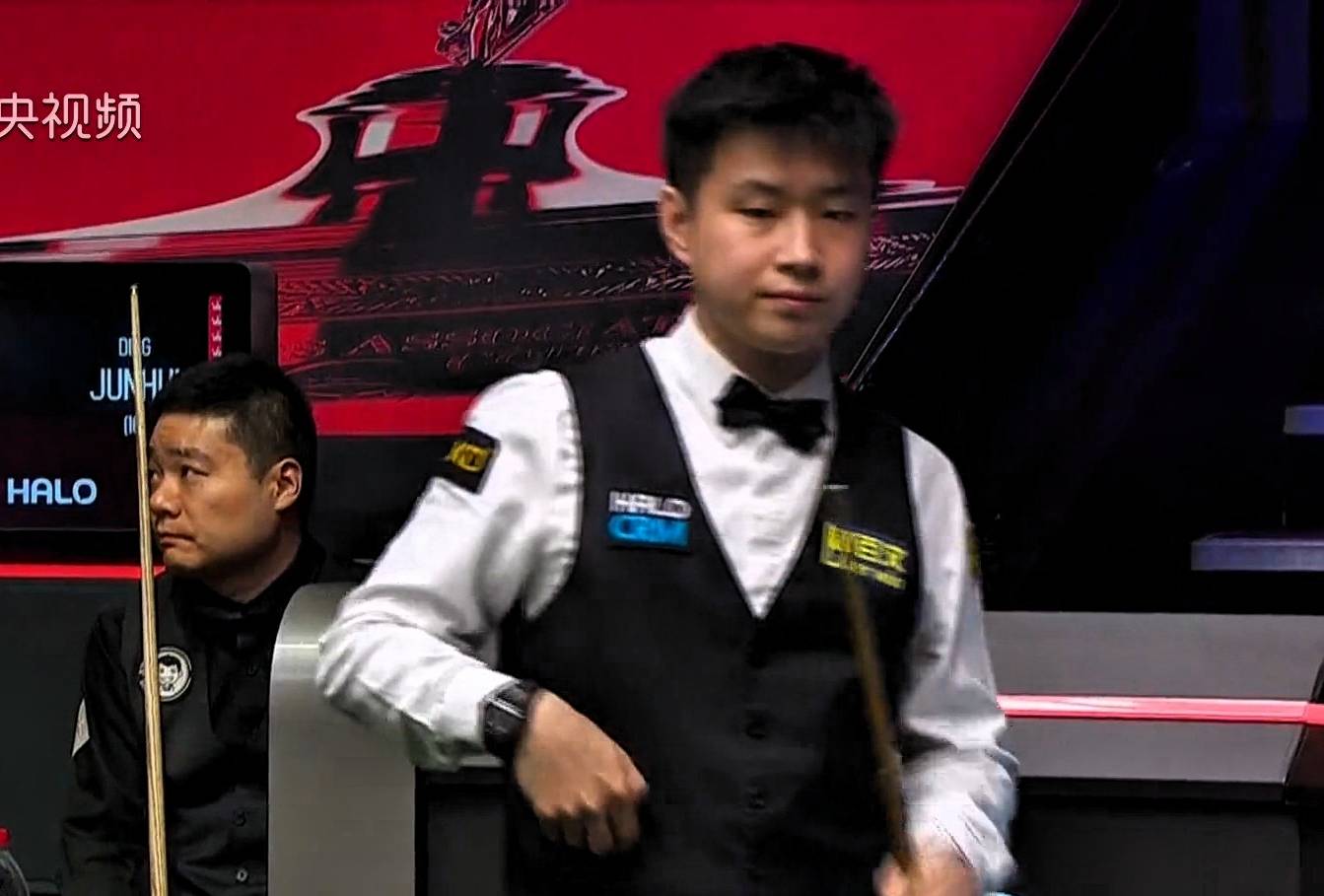 赵心童9-7丁俊晖！戴维斯一针见血，丁俊晖已经变了